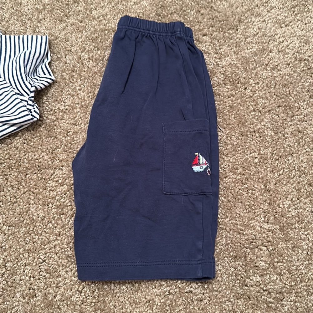Set outfit - Picture 2 of 3